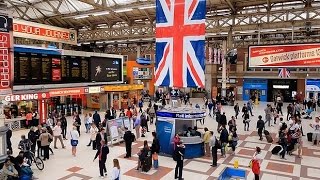 A Walk Through The London Victoria Station London England [upl. by Shira477]